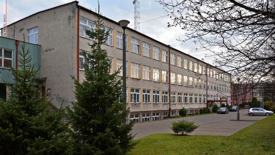 WYBIERZ SZKOŁĘ: "Elektronik"