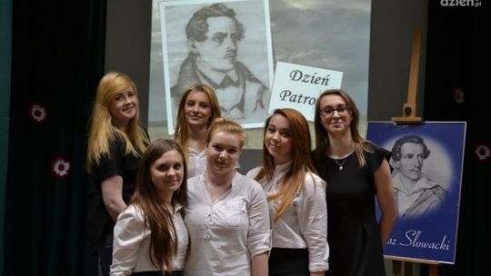WYBIERZ SZKOŁĘ: "Słowacki"