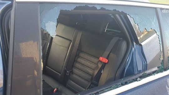 Wybili szyby w aucie Michalskiej-Wilk. Przypadek?