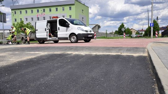 Wybudowano wyniesione skrzyżowanie na Glinicach