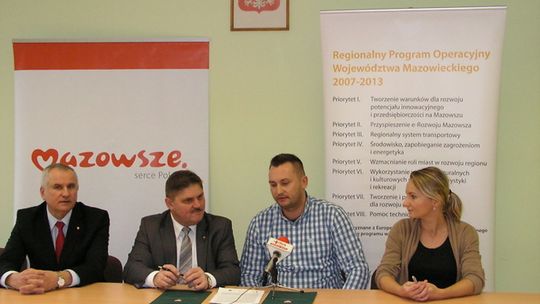 Wyciąg do wakeboardu, stawy, karczma...