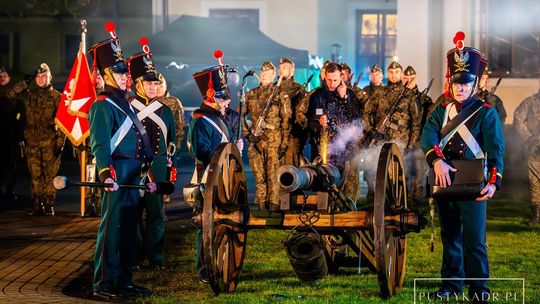 Wyjątkowe widowisko w Warce! Upamiętnią Powstańców Listopadowych Wyjątkowe widowisko w Warce! Upamiętnią Powstańców Listopadowych