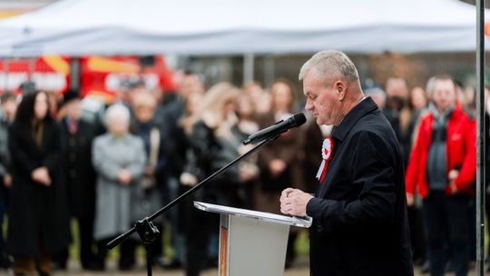 Wyjątkowy pomnik bohaterki z Jaszowic odsłonięty. Kosztował niespełna 100 tys. złotych