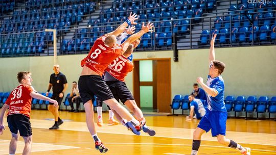 Wyjazdowe zwycięstwo szczypiornistów Uniwersytetu