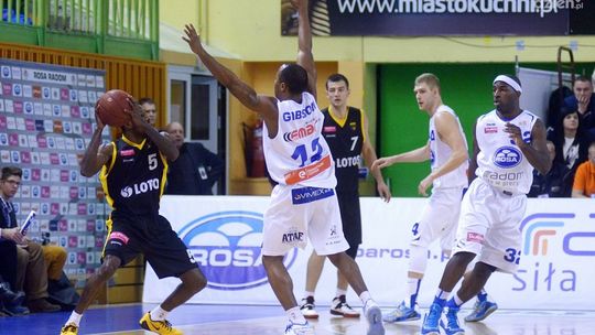 Wyjazdowy pojedynek Rosy na Pomorzu