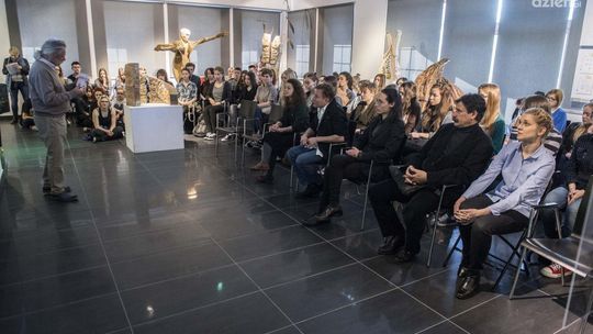 Wykładowcy z ASP z Krakowa w Plastyku