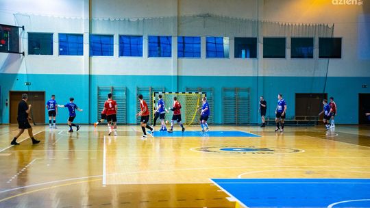 Wymęczony, ale zasłużony triumf szczypiornistów Uniwersytetu