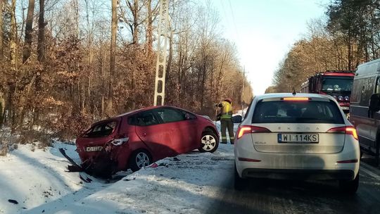 Wypadek na DW Kozienice-Radom