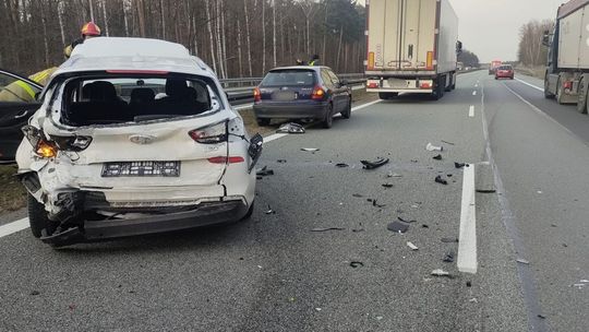 Wypadek na S7 pod Białobrzegami. Jedna osoba w szpitalu 