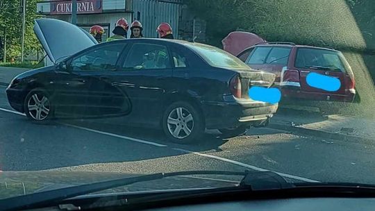 Wypadek na XV-leciu. W szpitalu 37-latka