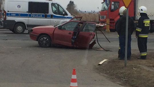 Wypadek pod Jedlińskiem. Zablokowana droga [aktualizacja]