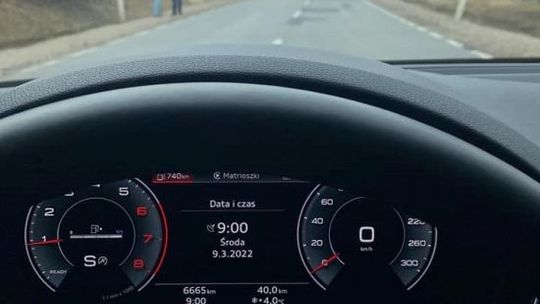 Wypadek pod Wierzbicą. Dwie osoby w szpitalu