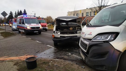 Wypadek w Bielisze. Cztery osoby w szpitalu