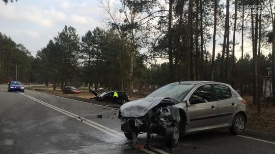 Wypadek w Kozienicach. Dwie osoby w szpitalu