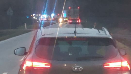 Wypadek w miejscowości Skowronki. DW 728 zablokowana