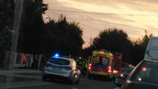 Wypadek w Milejowicach. Motocyklista w szpitalu