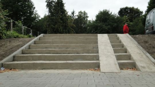 Wyremontowali schody do parku na Glinicach