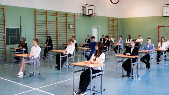 Wystartowały egzaminy ósmoklasisty. Z czym zmierzyli się uczniowie?
