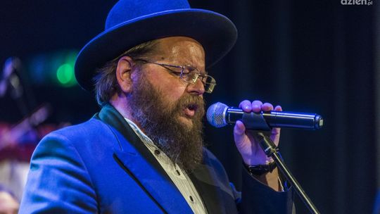 Wystawa, premiera i Gerard Edery