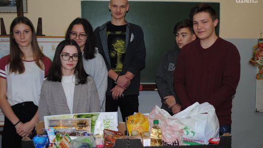 XII LO pomaga Polakom na Kresach