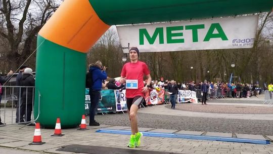 XIII Bieg Kazików przeszedł do historii. Triumfował Artur Kozłowski