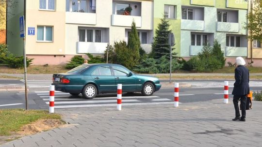 XV-LECIE: Samochody już nie spychają pieszych z pasów