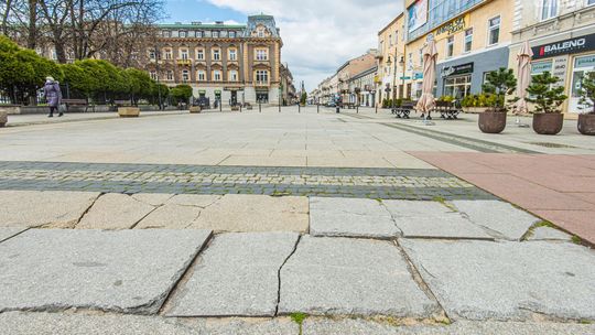 Za drogie oferty na remont Placu Konstytucji 3 Maja