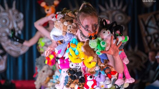 Za nami Kreacje-Prowokacje 2023. Wygrała "Pluszowa klatka" 