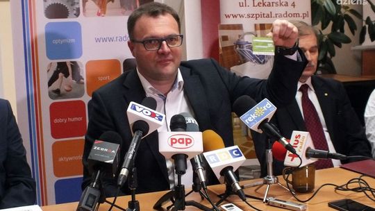 Zachęcali do podpisywania oświadczeń woli