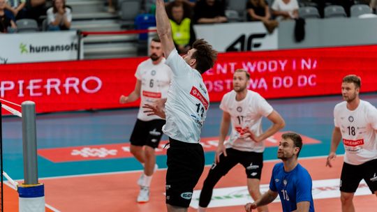 Zacięty bój w Świdniku. Pierrot Czarni z drugim zwycięstwem w sezonie