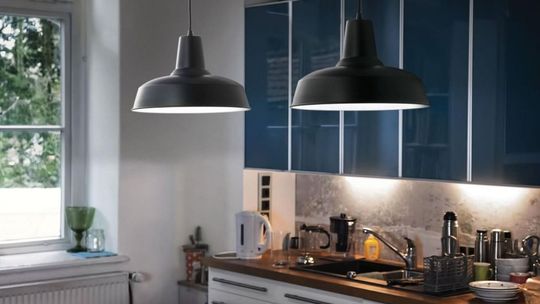 Zainspiruj się! Top 5 najciekawszych lamp sufitowych 2022