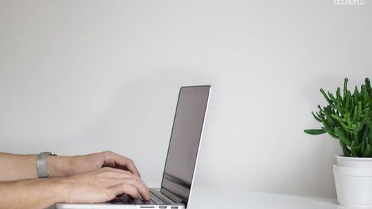 Zalety korzystania z usług wirtualnego biura w Warszawie