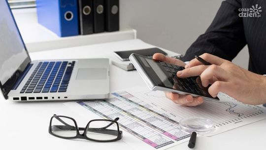 Zalety korzystania z usług zewnętrznego biura księgowego
