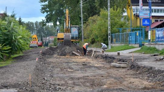 Zamiast błota będzie asfalt. Utrudnienia w ruchu