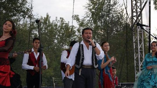 Zapoznaj się z kulturą Romską