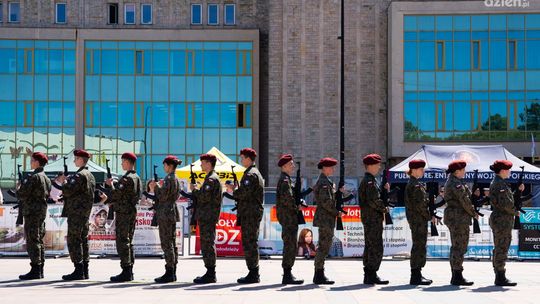 Zaprezentowali musztrę na pl. Jagiellońskim