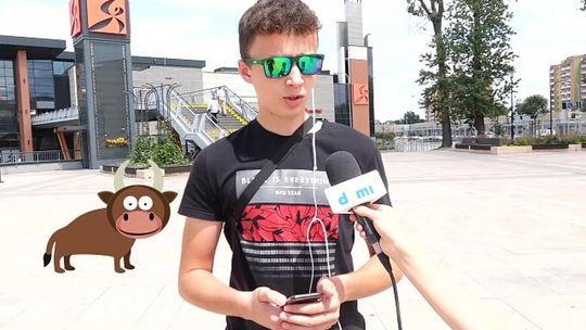 Zapytaliśmy spacerowiczów, czy korzystają z emotikonek i jakie są ich ulubione?