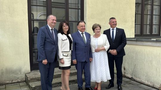 Zarząd województwa z absolutorium i wotum zaufania 