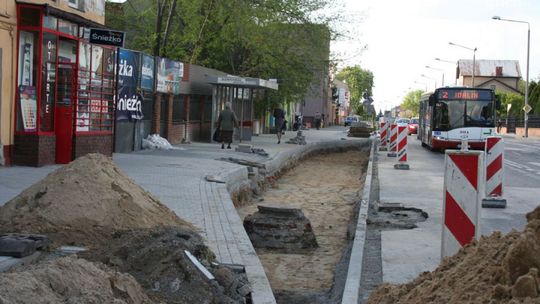 Zatoki w remoncie - na Słowackiego wiąże się beton