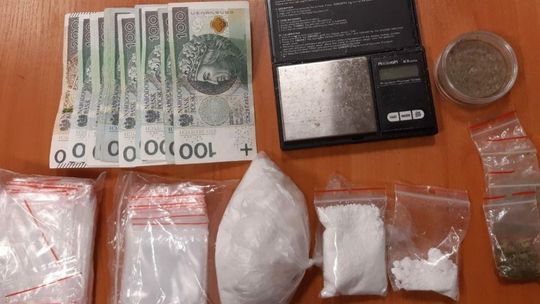 Zatrzymanie z narkotykami. 23-latek aresztowany