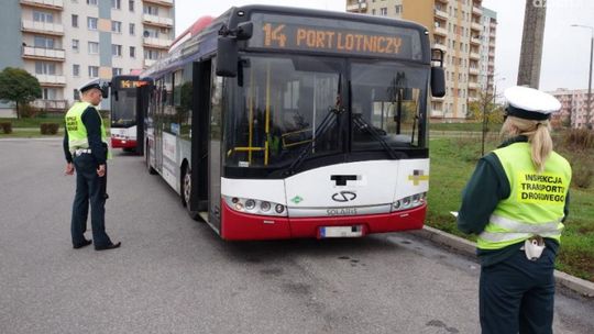 Zatrzymano 12 dowodów rejestracyjnych