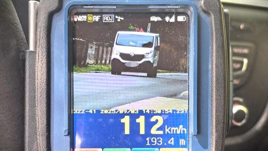 Zatrzymany kierowca próbował przekupić policjantów