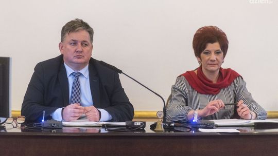 Zawieszenie broni w radzie miejskiej?