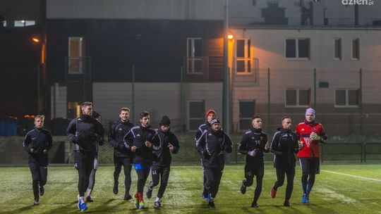 Zawodnicy III-ligowej Broni szykują się do premierowego sparingu