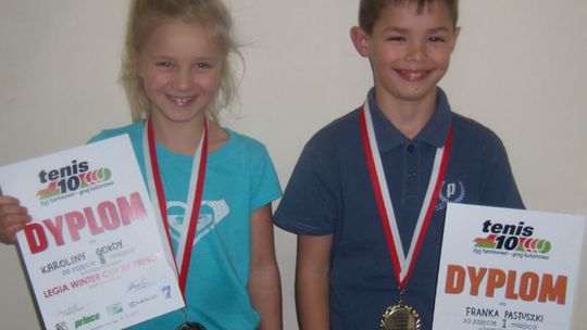 Zawodnicy RKT Return na podium turnieju "Tenis 10"