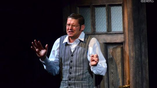 Zbrodnia u Gombrowicza - Malajkat w roli śledczego