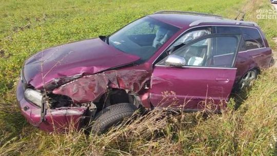 Zderzenie auta z ciągnikiem rolniczym