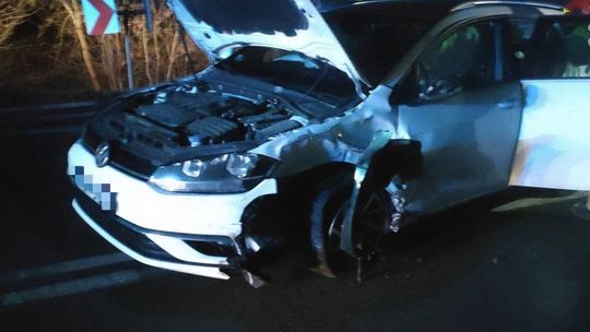 Zderzenie dwóch aut w Falęcicach