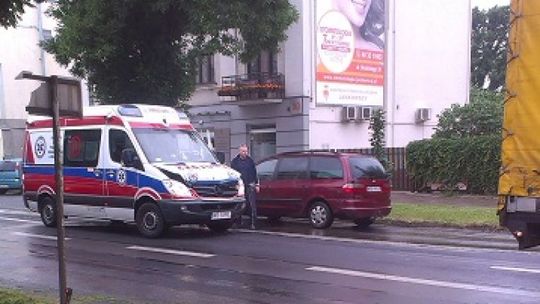 Zderzenie karetki z tirem na ul. Okulickiego (aktualizacja)