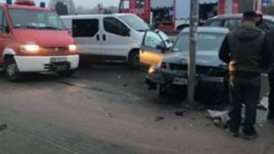 Zderzenie trzech pojazdów